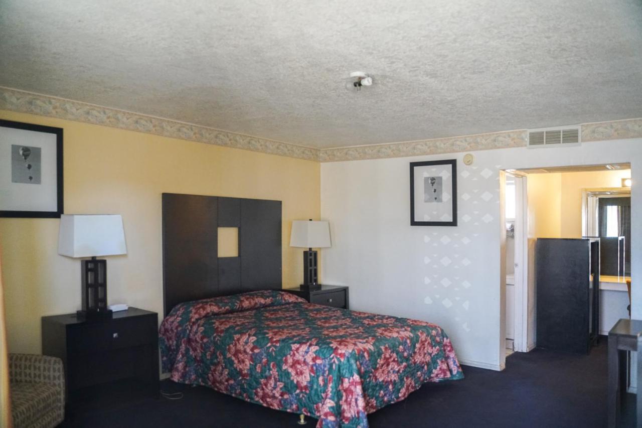 Downtown Inn Albuquerque Bagian luar foto