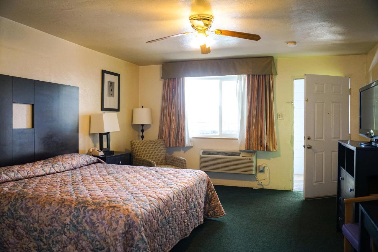 Downtown Inn Albuquerque Bagian luar foto
