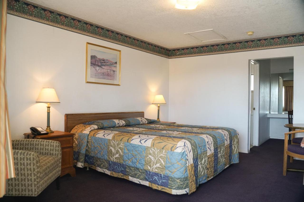 Downtown Inn Albuquerque Bagian luar foto