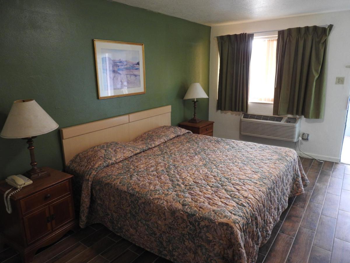 Downtown Inn Albuquerque Bagian luar foto